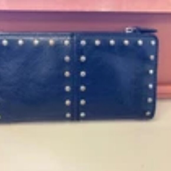 MICHAEL KORS ASTOR STUDDED WALLET - Picture 4 of 7